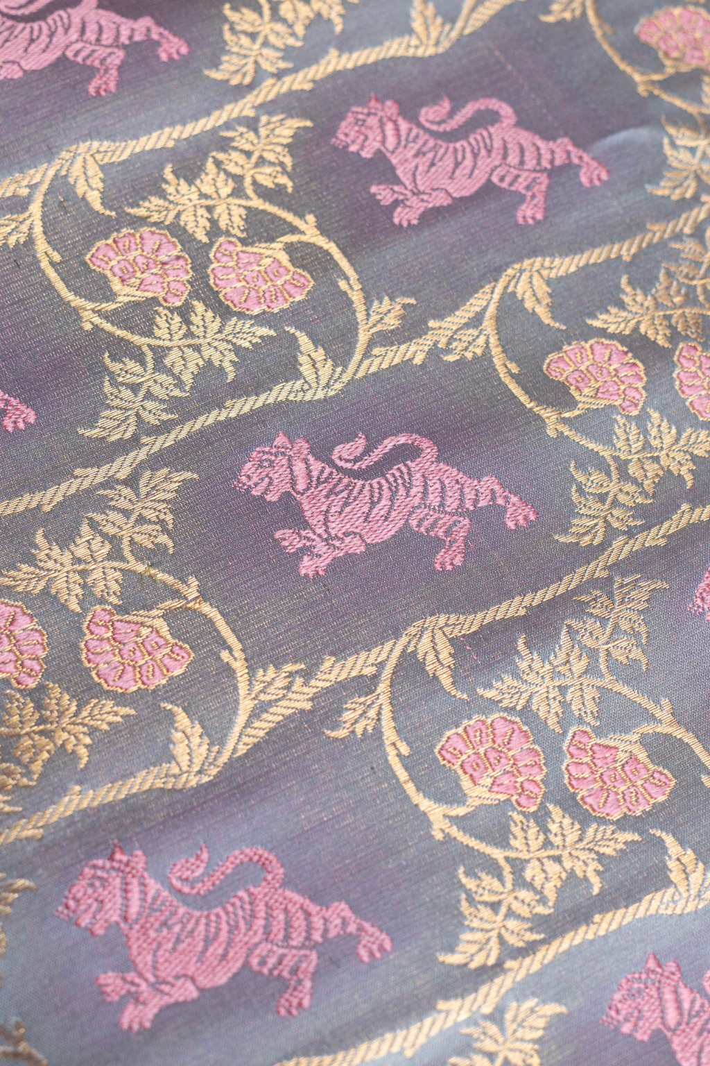 Handwoven Grey Satin Silk Kadhwa Fabric with Shikargah